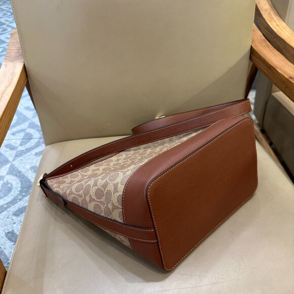 NWT Coach Jude Duffle Bag In Signature Canvas Gold/Tan/Brown CBH20 - Picture 4 of 9